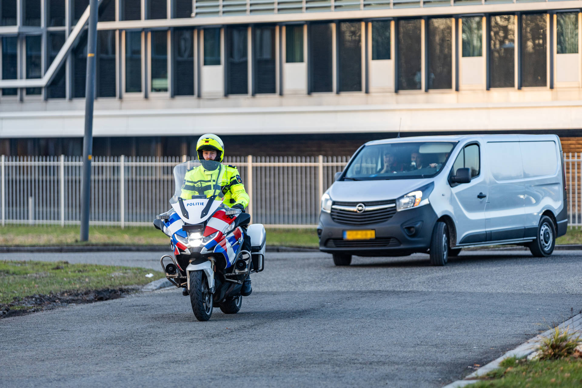 Man (39) aangehouden voor rijden onder invloed bij grote verkeerscontrole