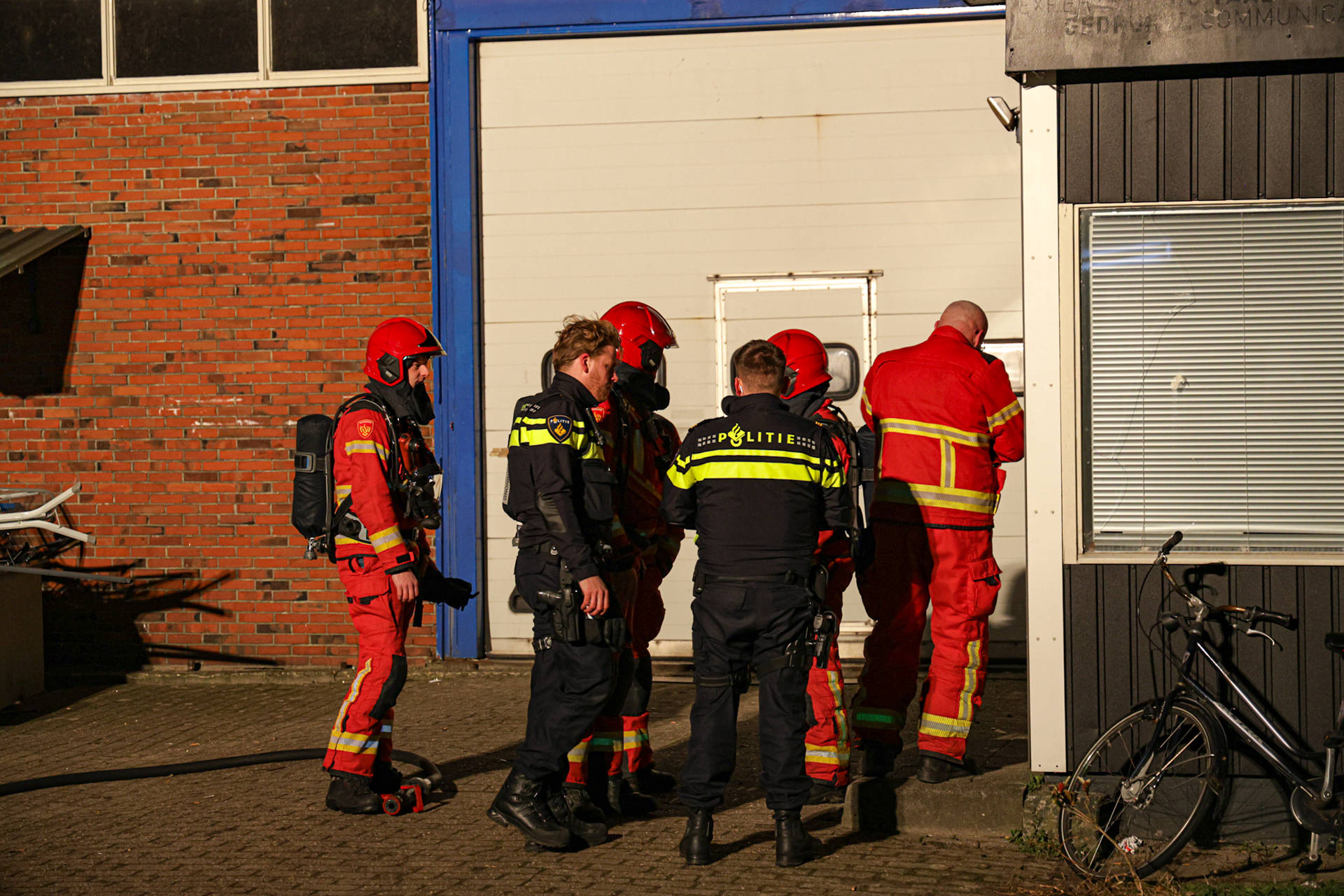 Vonken uit schoorsteen leiden tot brandweerinzet