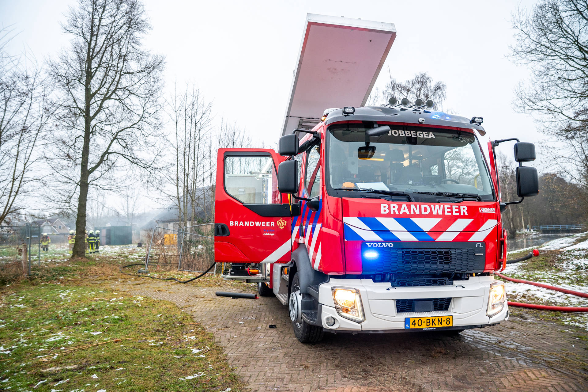 Brandstichting bij leegstaande woning, politie achterhaalt betrokken jongens