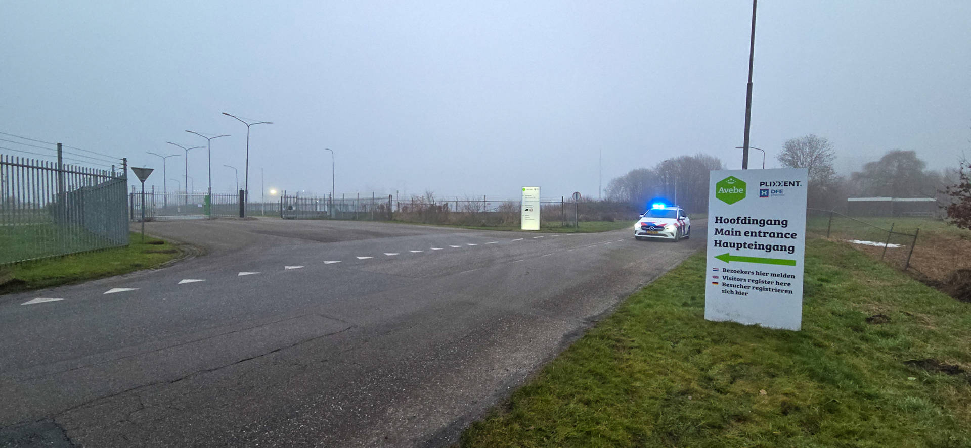 Gaslekkage op bedrijventerrein, hulpdiensten schalen op