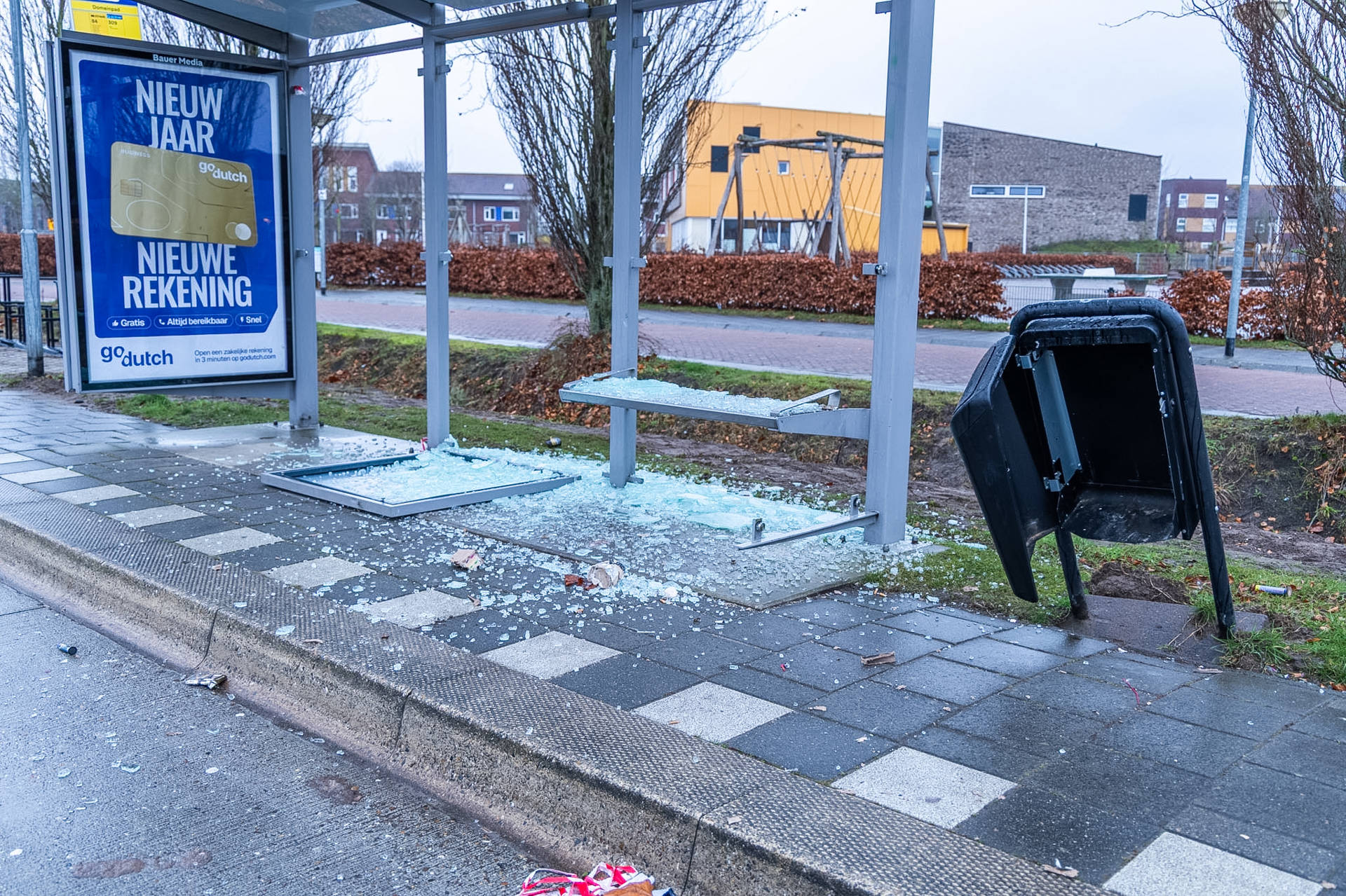 Opnieuw brandstichting en vernielingen bij scholencomplex