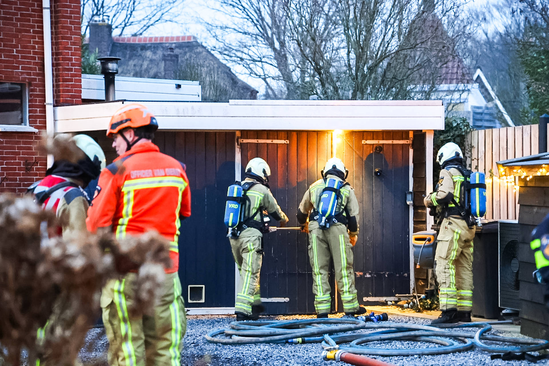 Brand in schuur snel onder controle gebracht