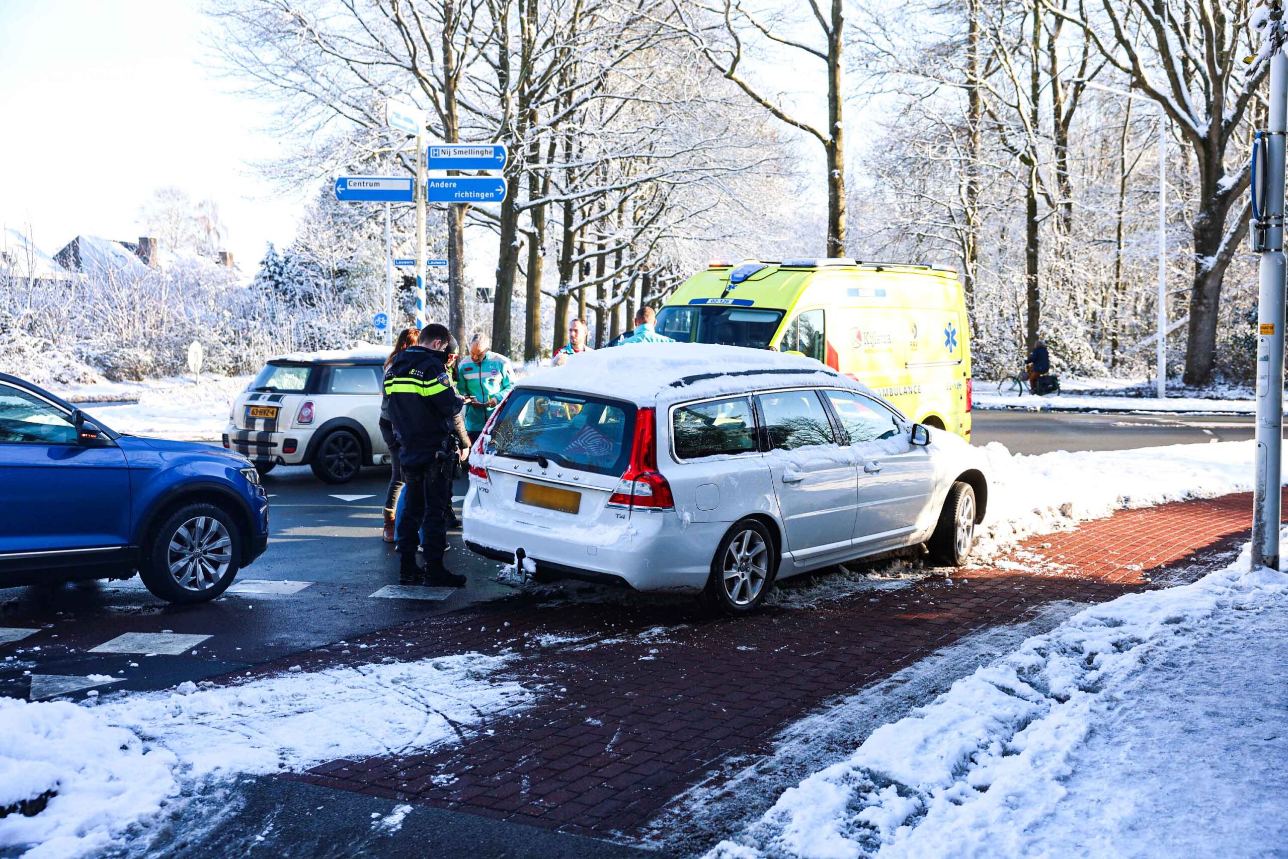 Automobilist wordt onwel en veroorzaakt eenzijdig ongeval