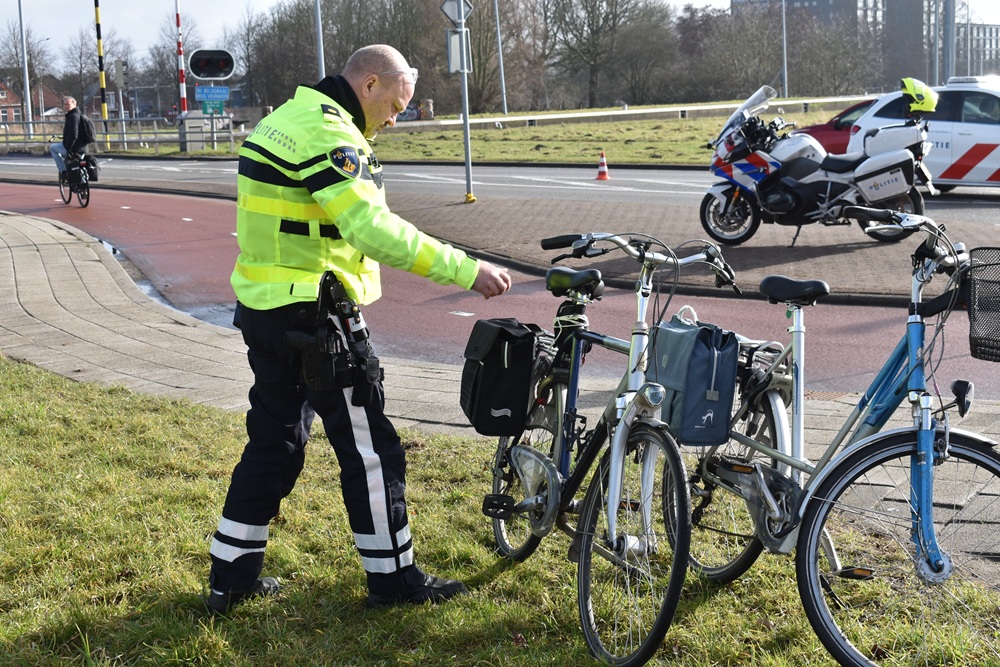 Fietser gewond na aanrijding op fietspad