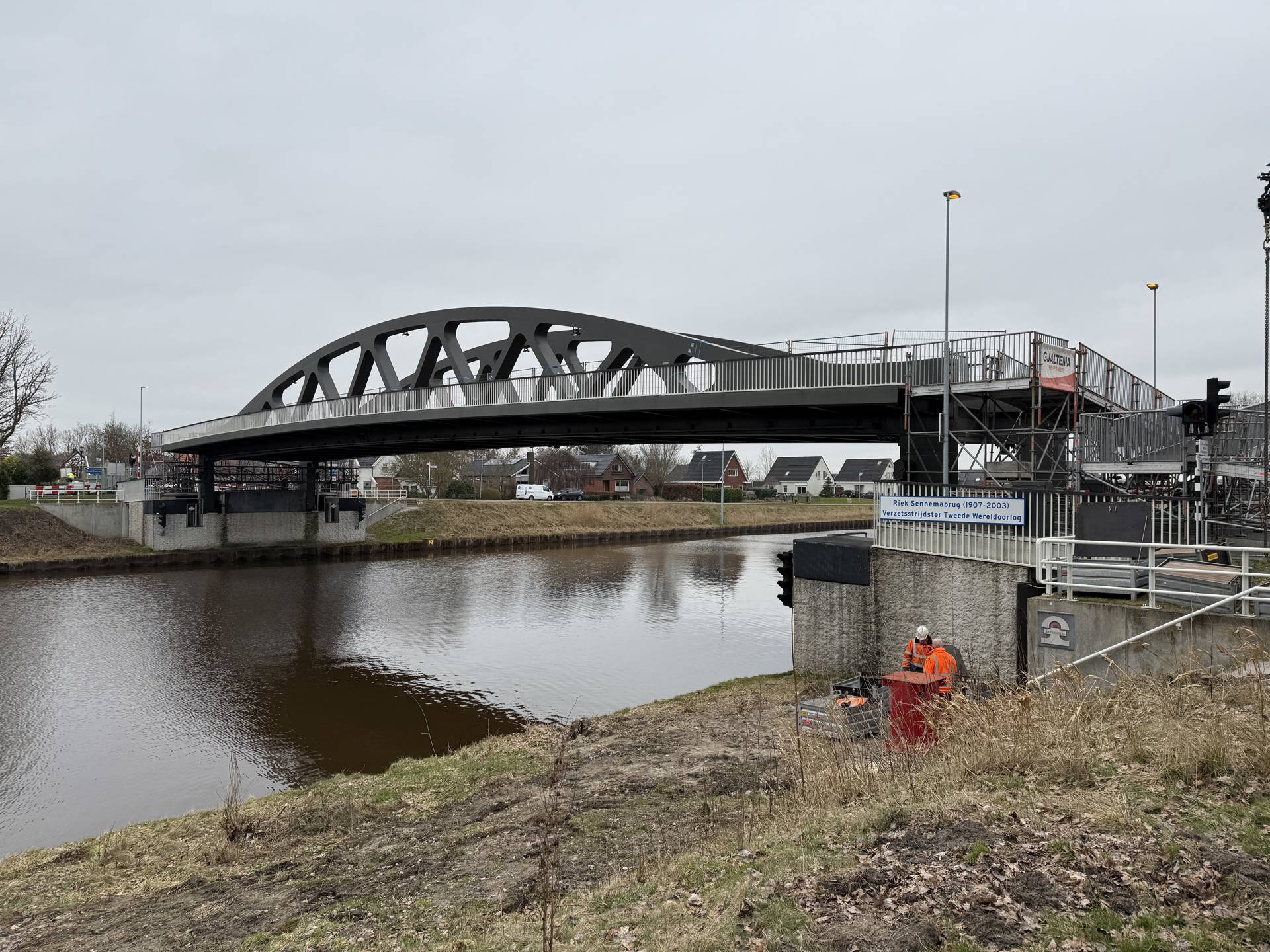 Brug Zuidhorn weer in gebruik genomen