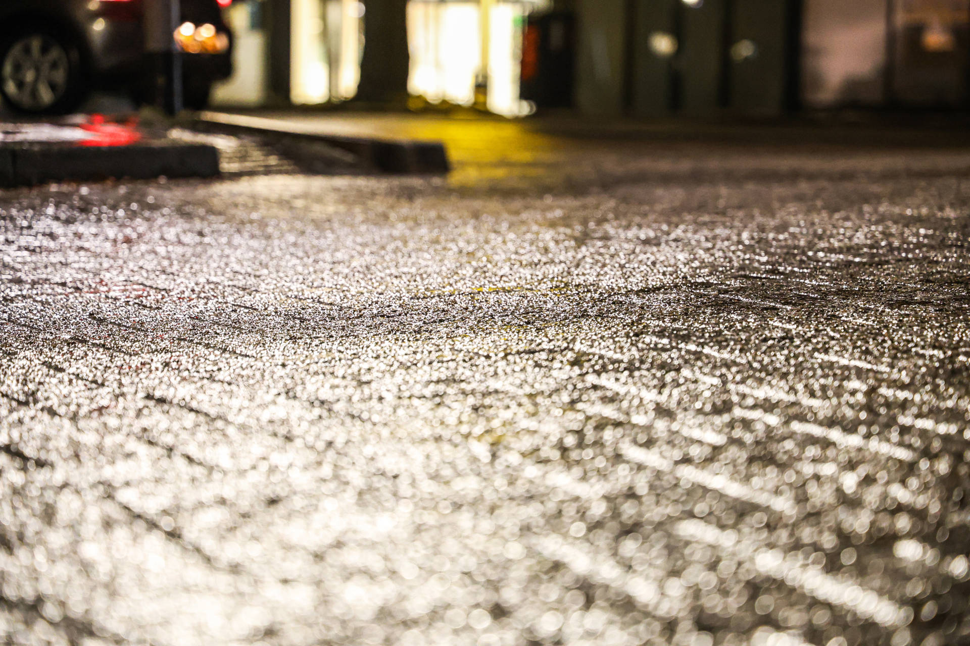 Code rood door ijzel ontwricht Noord-Nederland: vervoer, scholen en winkels dicht