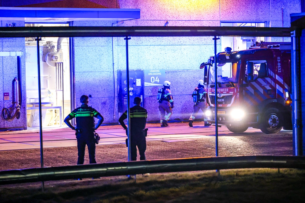 Brandweer uitgerukt voor brand bij kabelfabriek