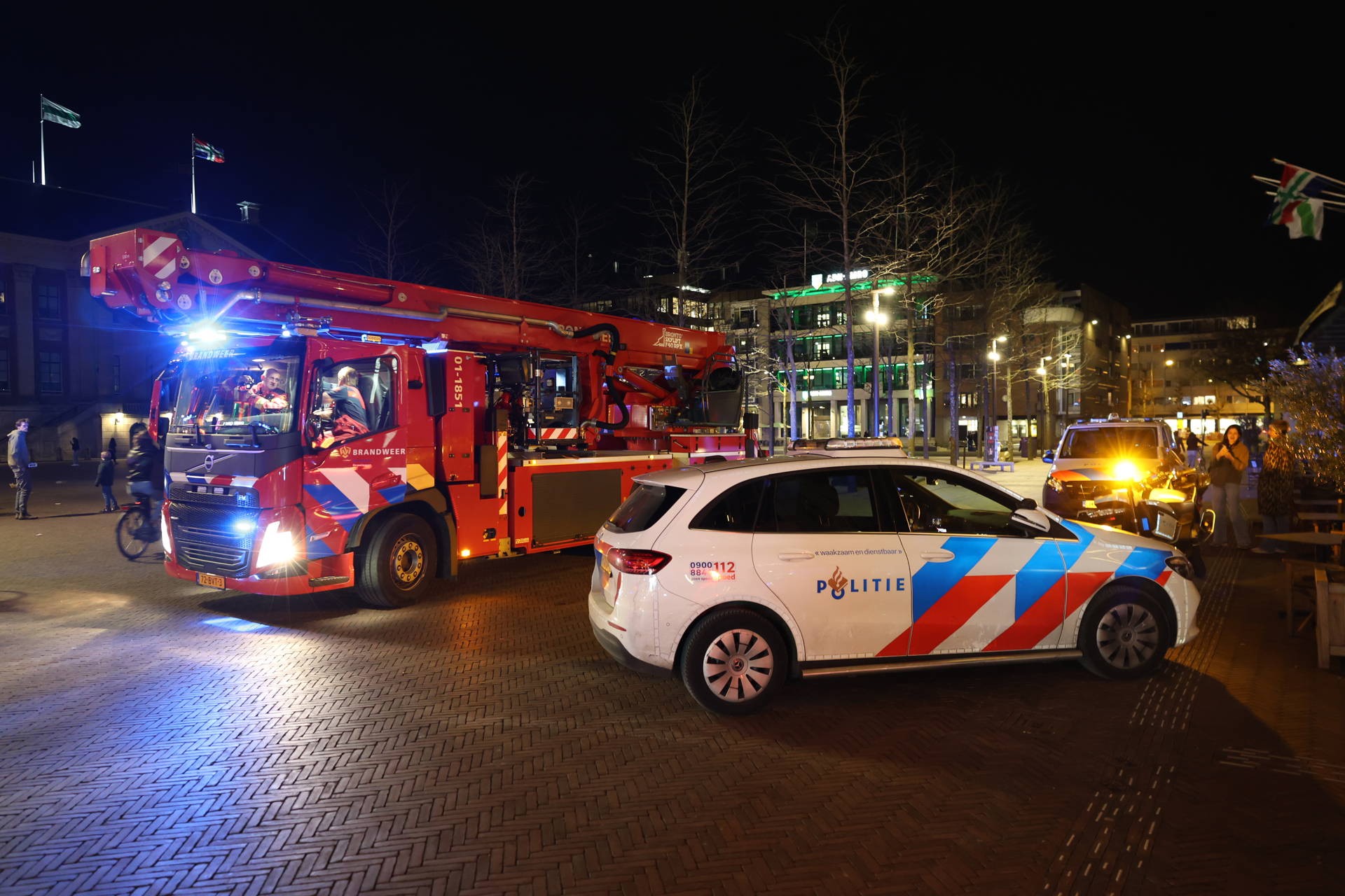 Brand uitgebroken in hotel, hulpdiensten massaal ingezet