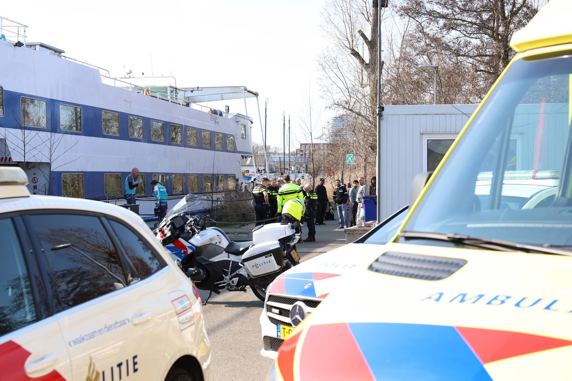 Persoon gewond bij steekpartij op opvangboot voor asielzoekers