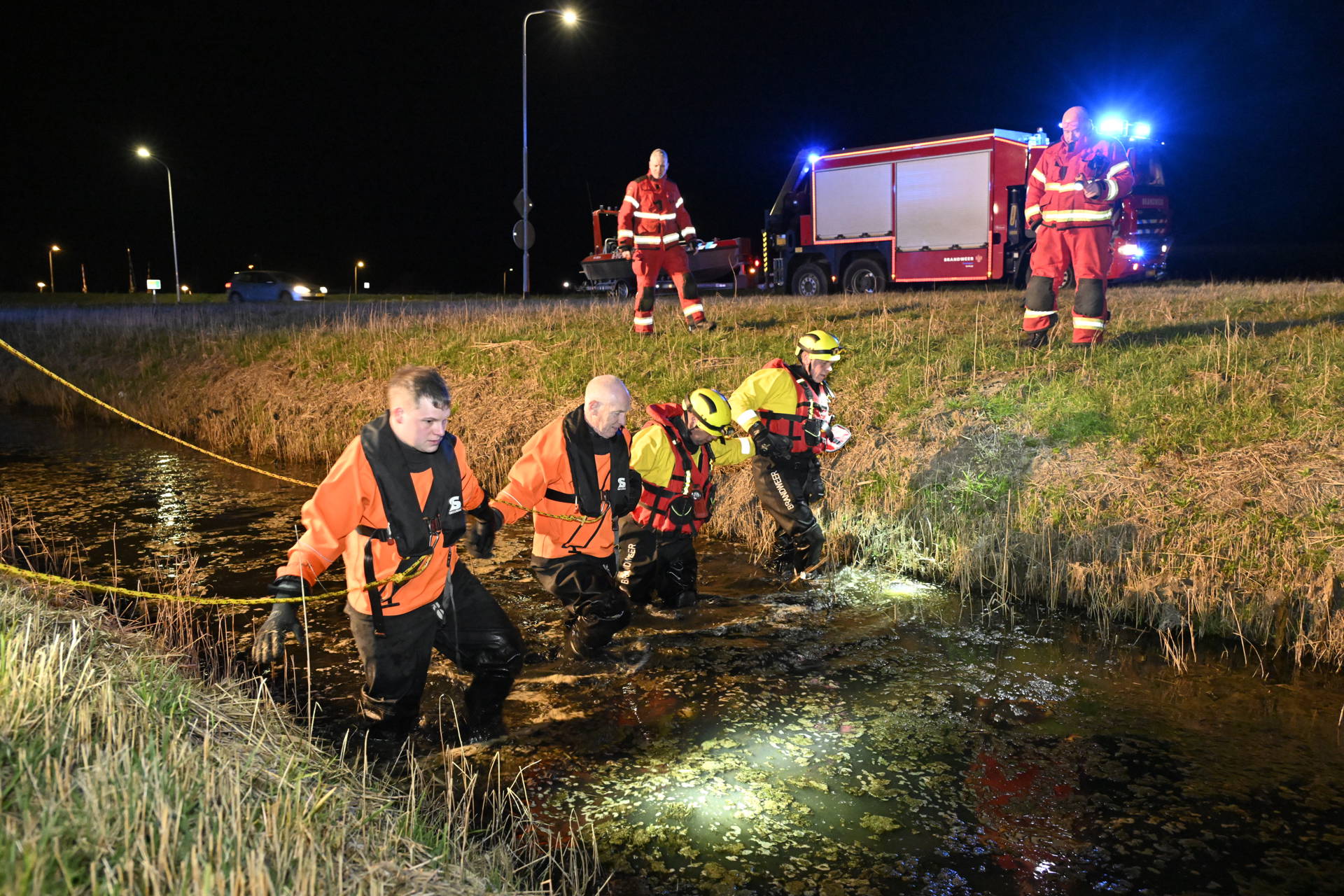 Grote inzet hulpdiensten na aantreffen van fiets in het water