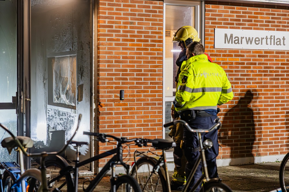 Brand in berging van flat, oorzaak onbekend