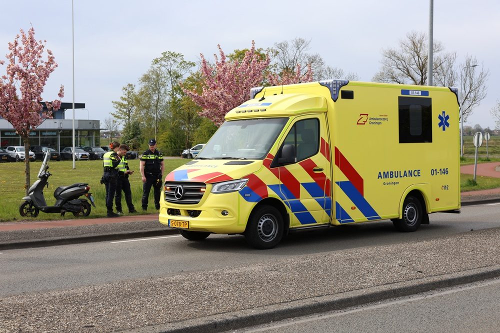 Scooterrijder gaat onderuit van raakt gewond