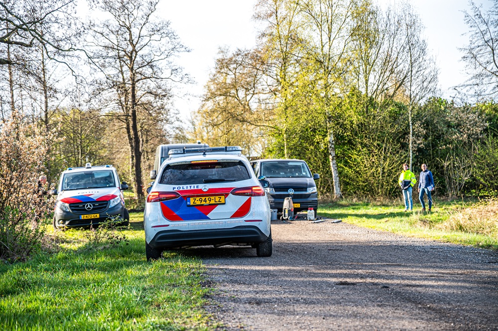 Overleden persoon aangetroffen in sloot