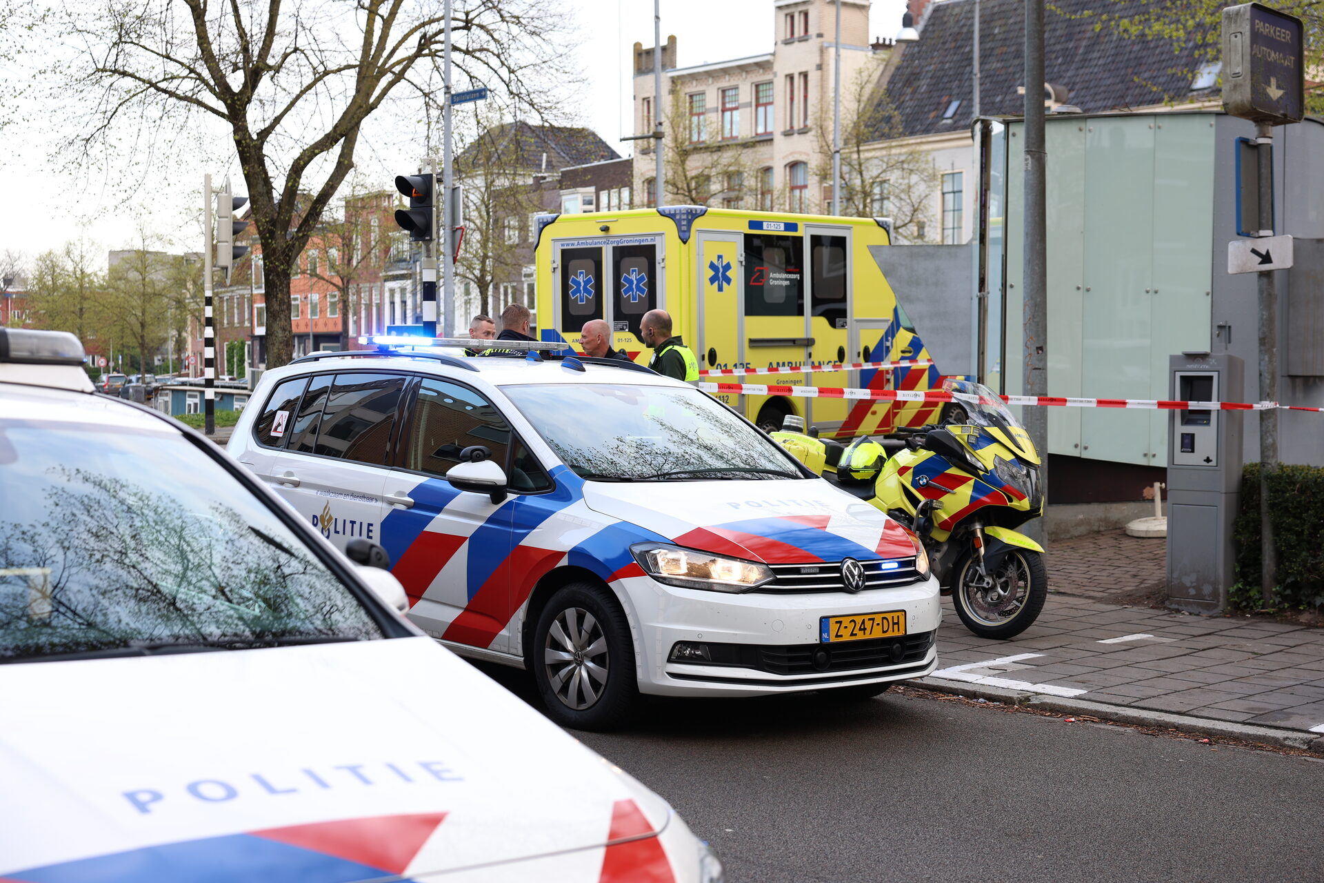 Persoon gewond bij steekpartij, politie doet onderzoek