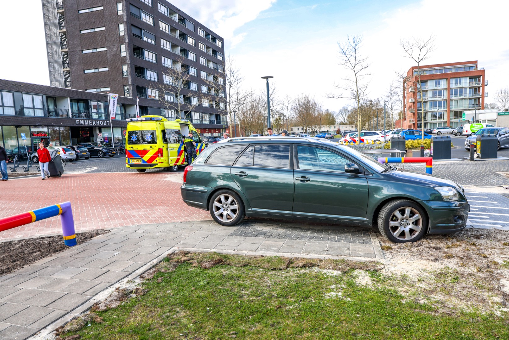 Voetganger gewond na aanrijding met auto
