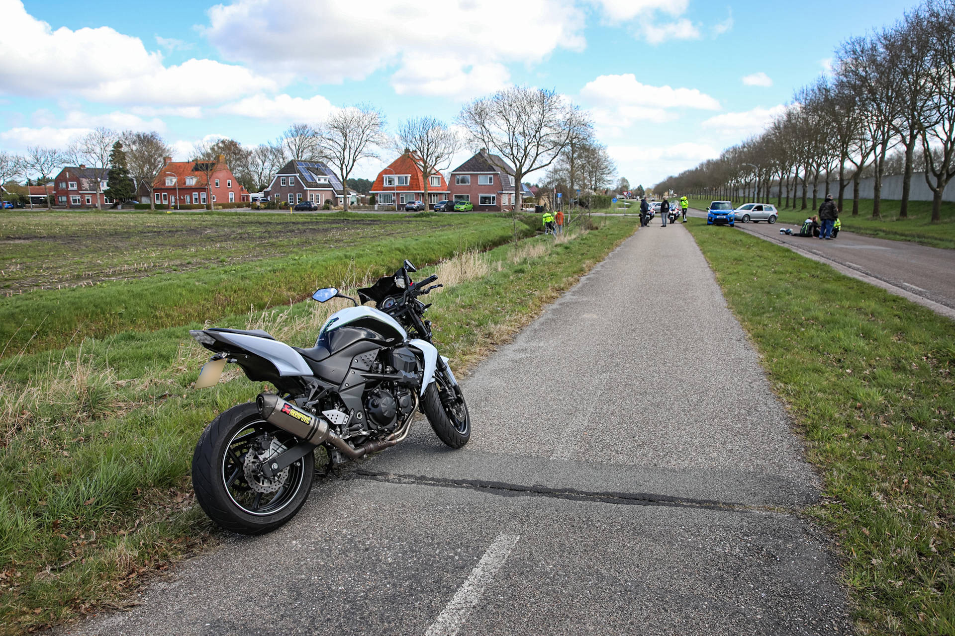 Politie schiet ree dood na ongeval met motor