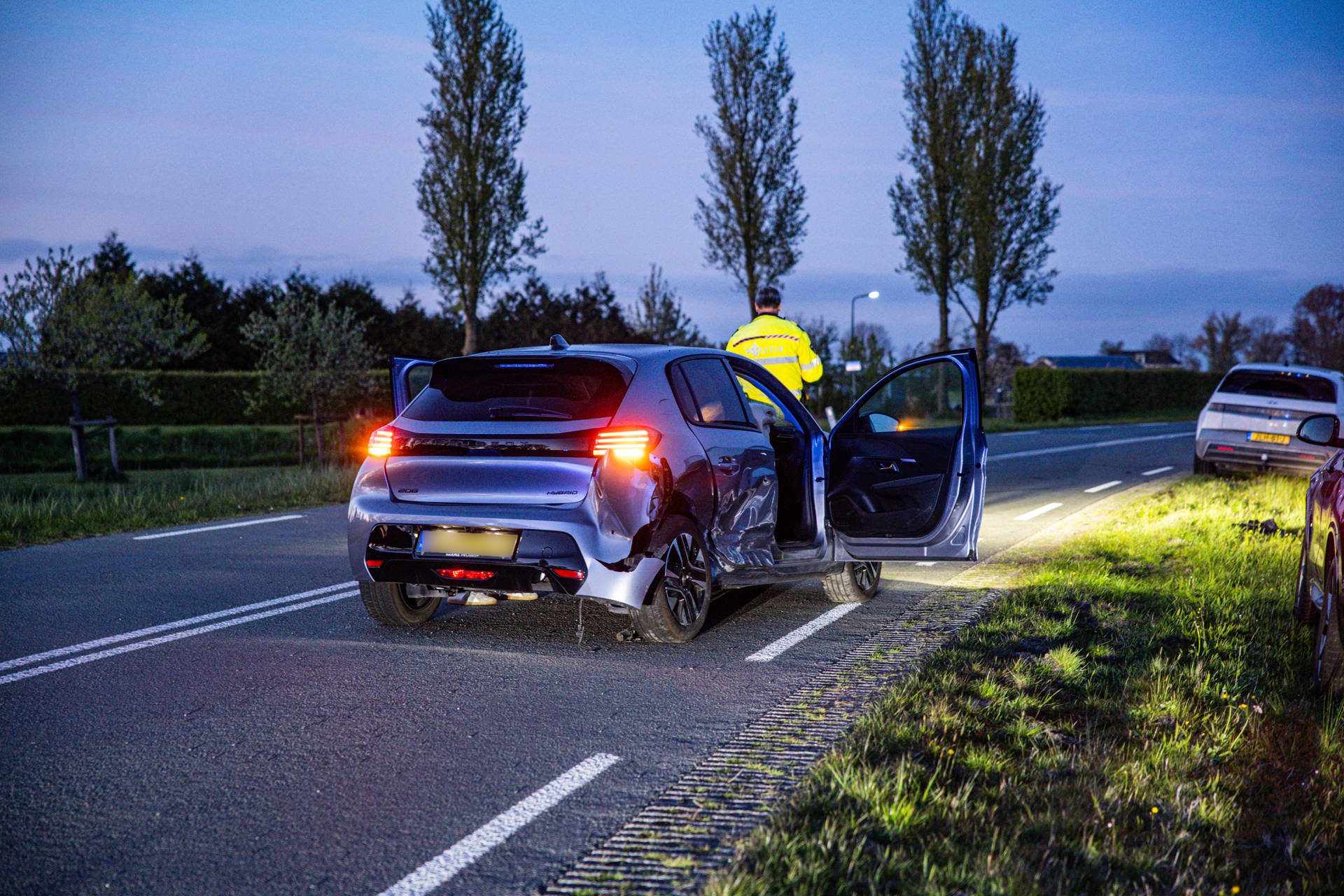 Forse schade bij aanrijding tussen twee voertuigen