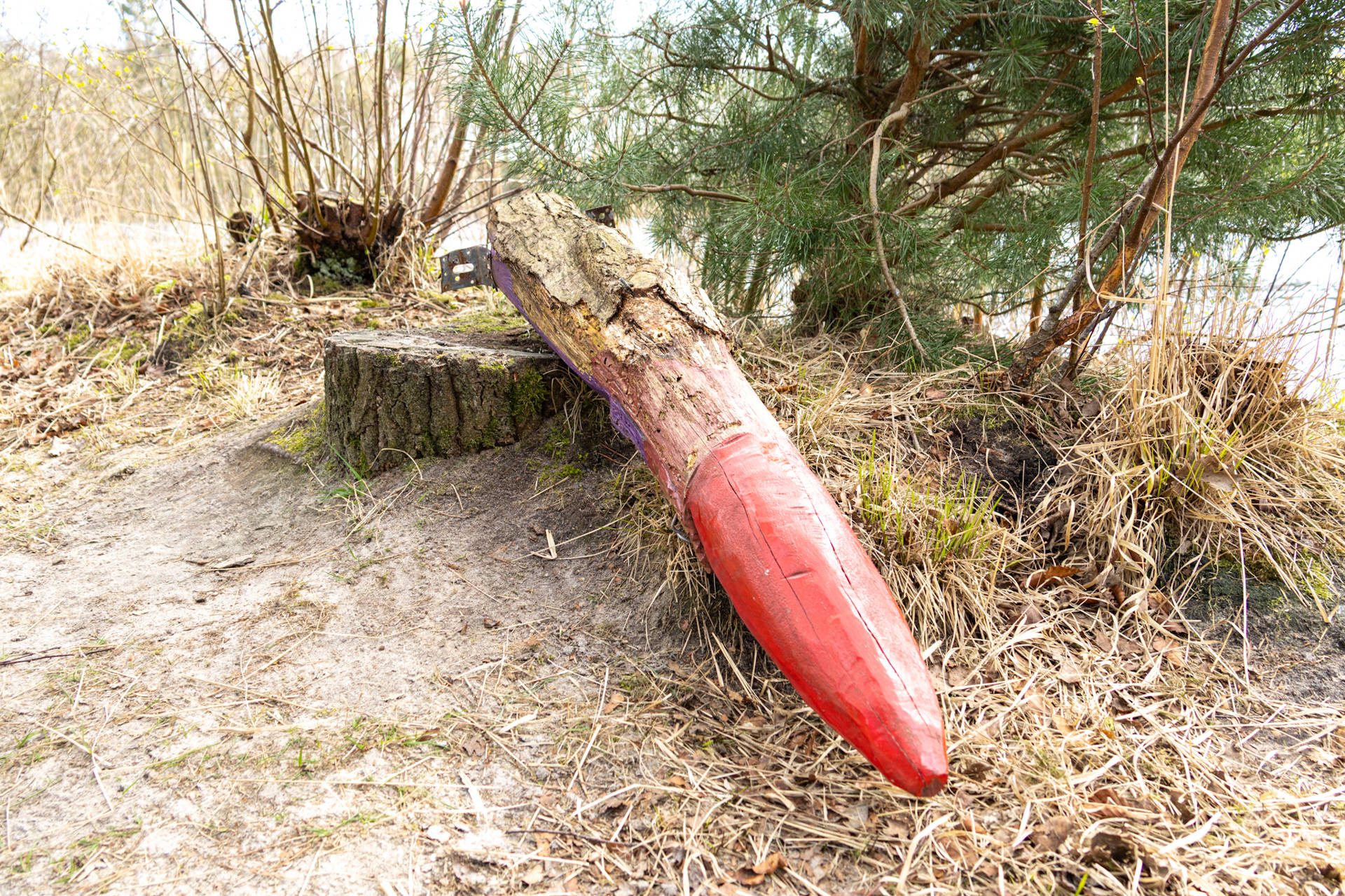 Kabouterpad opnieuw doelwit van vandalisme; beelden vernield en in vijver gegooid