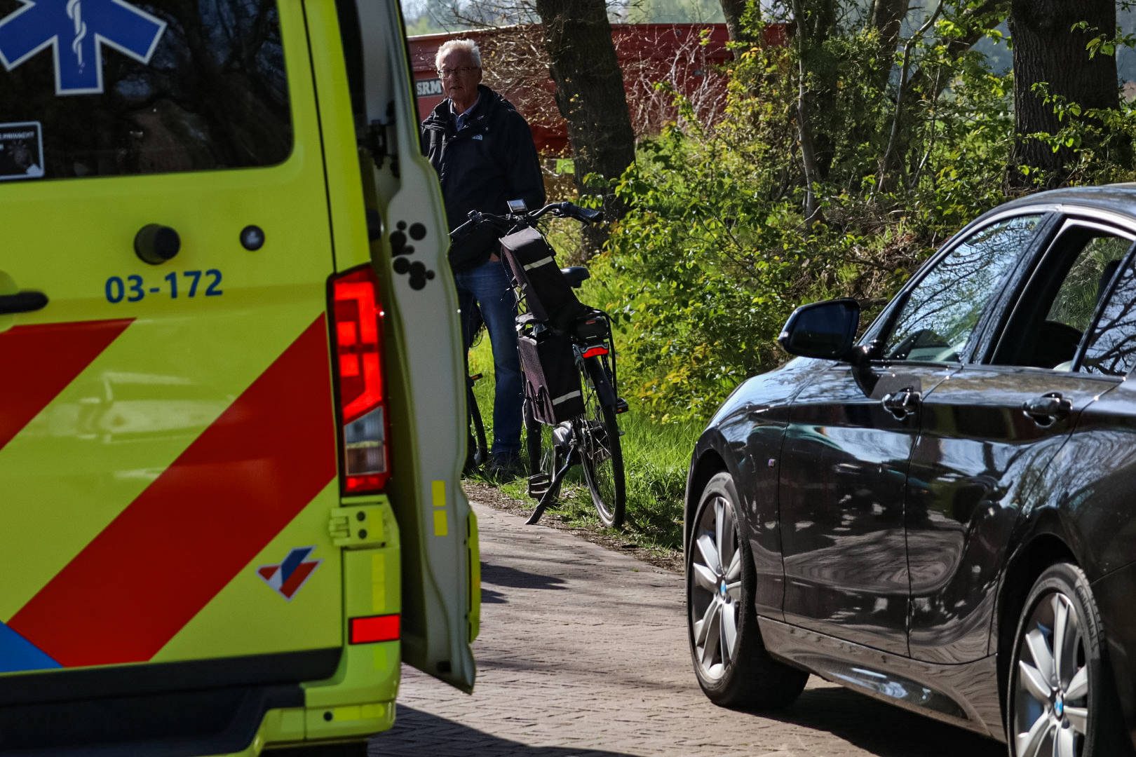 Fietser aangereden, hulpdiensten met spoed ter plaatse