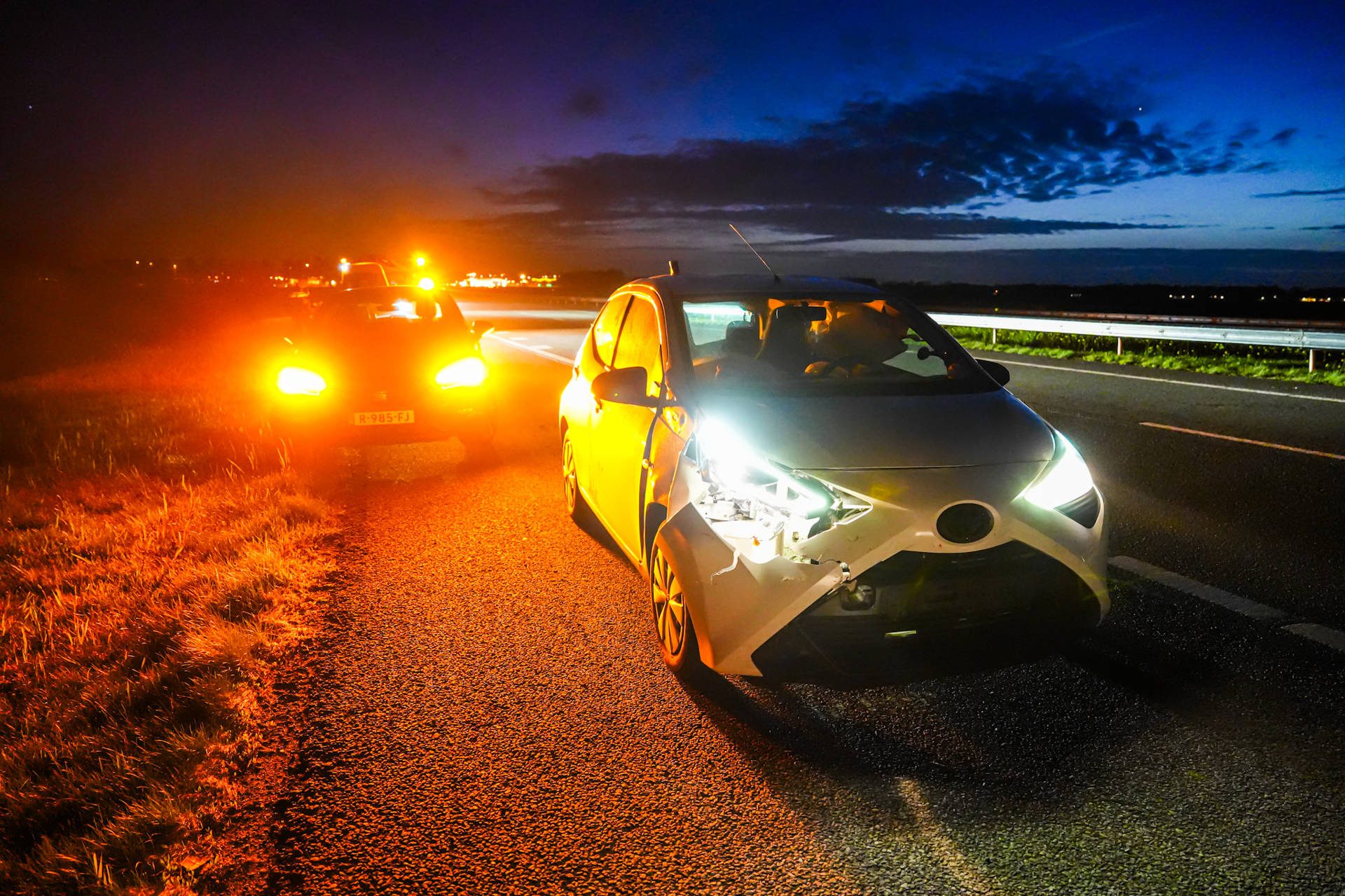 Automobilist gewond na botsing met ree