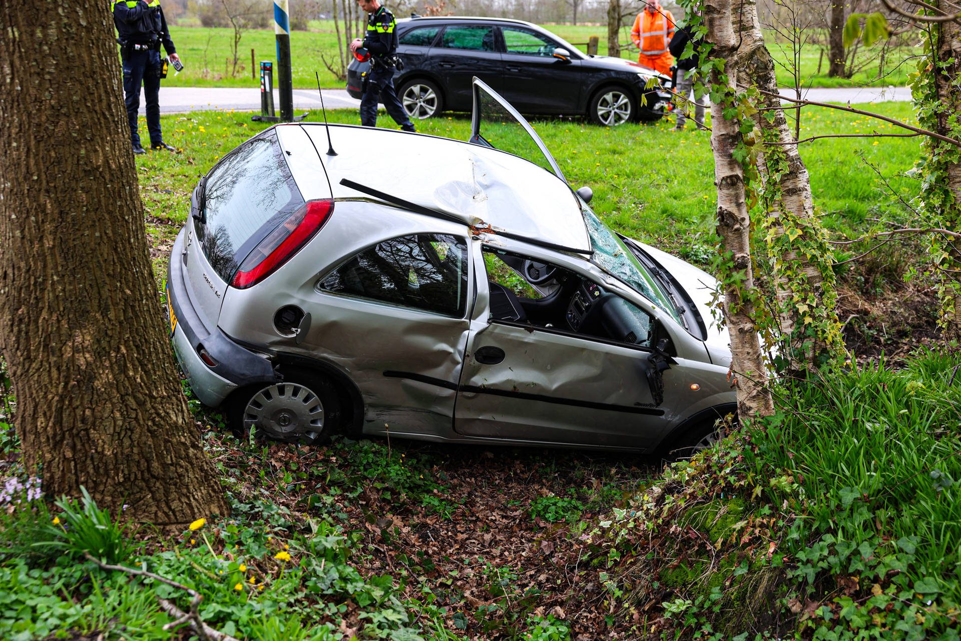 Twee auto’s botsen door voorrangsfout