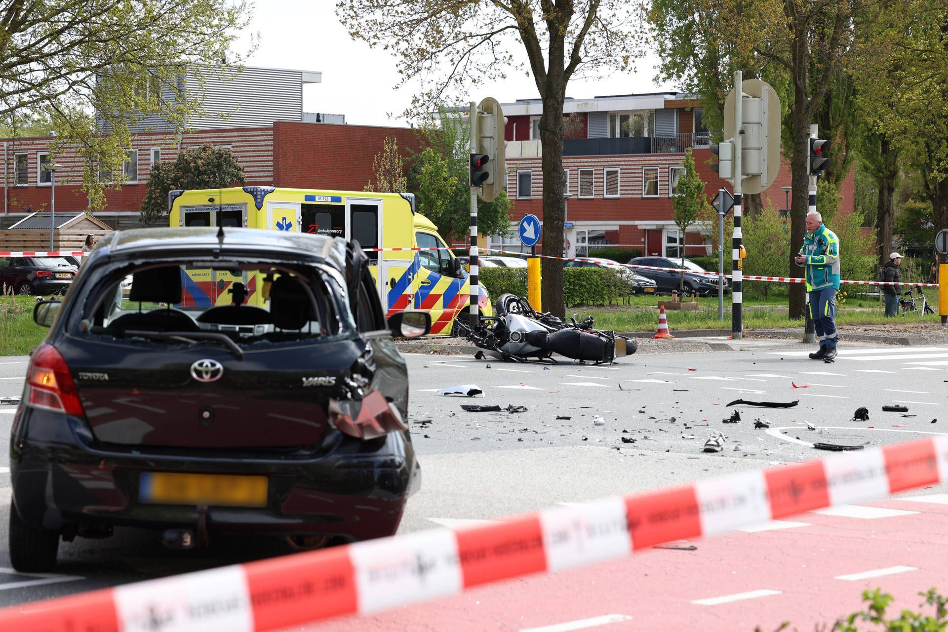 Motorrijder raakt zwaargewond bij aanrijding op kruising
