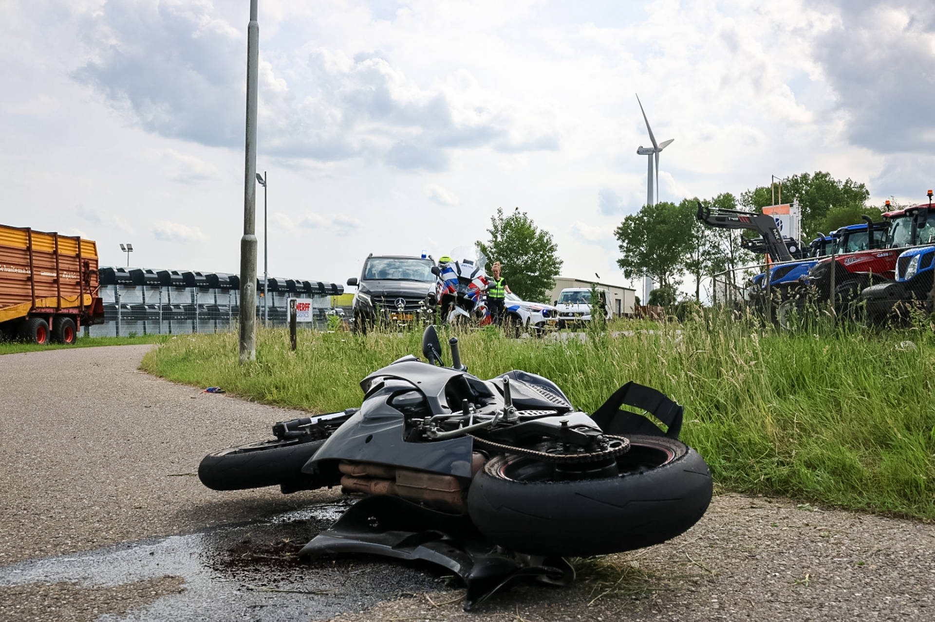 Motorrijder gewond na botsing met auto