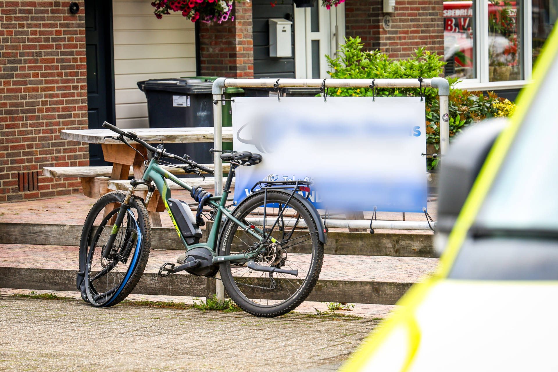 Fietser gewond na botsing met auto