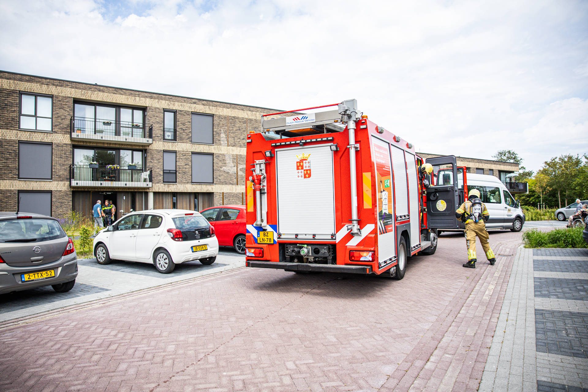 Brandweer groots ingezet voor brand in woonzorgcomplex