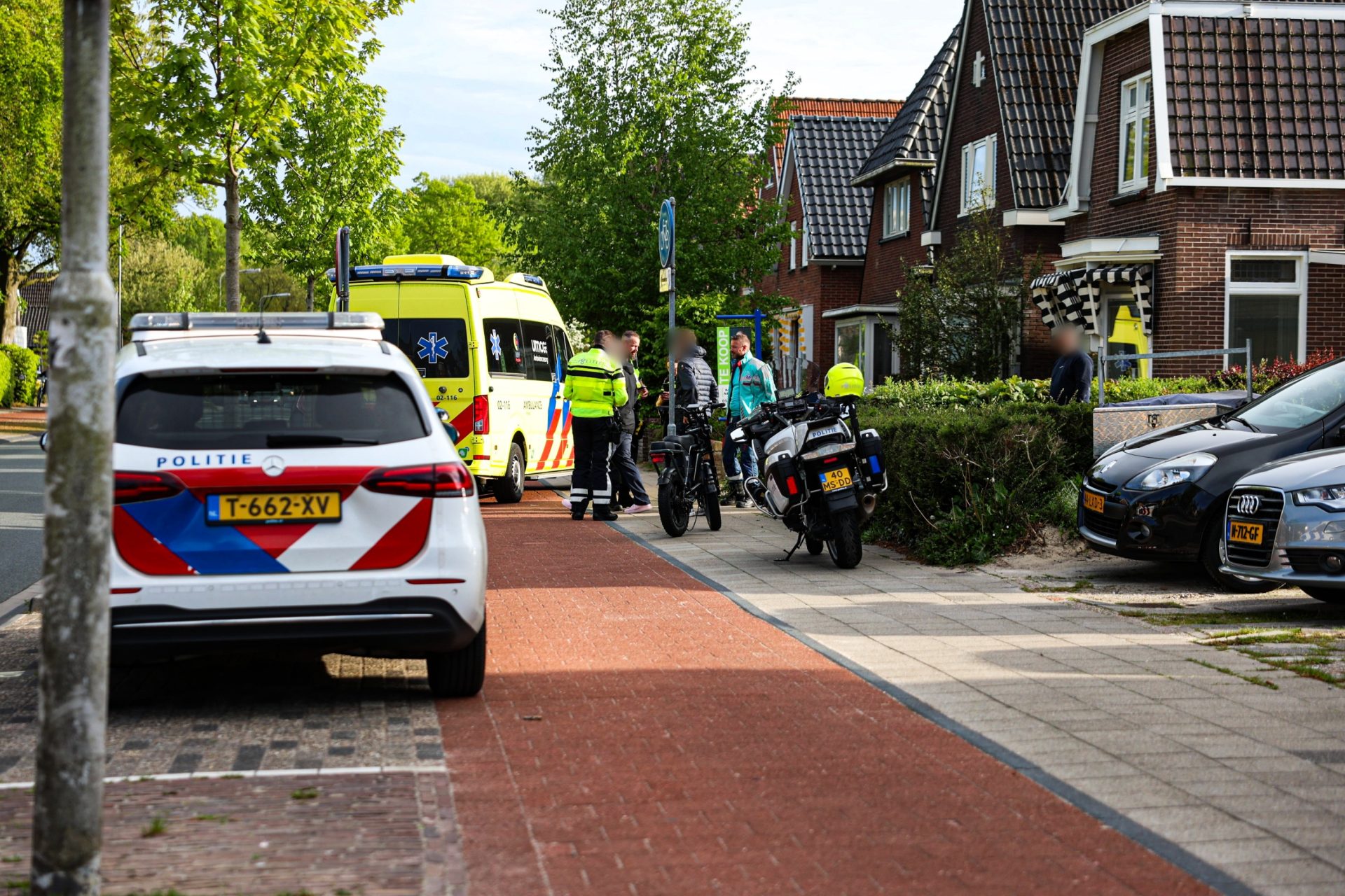 Fietser gewond na botsing met fatbike, buschauffeur schiet te hulp