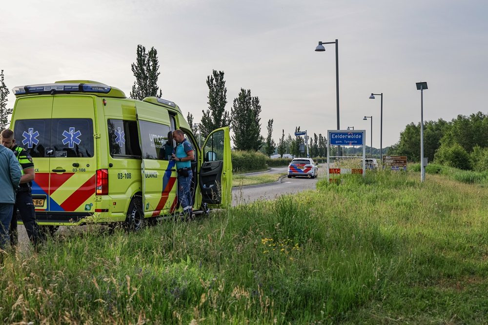 Fietser gewond na ongeval op rotonde