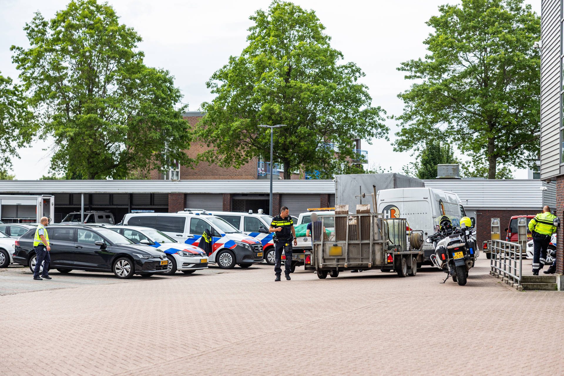 Grote verkeerscontrole bij politiebureau