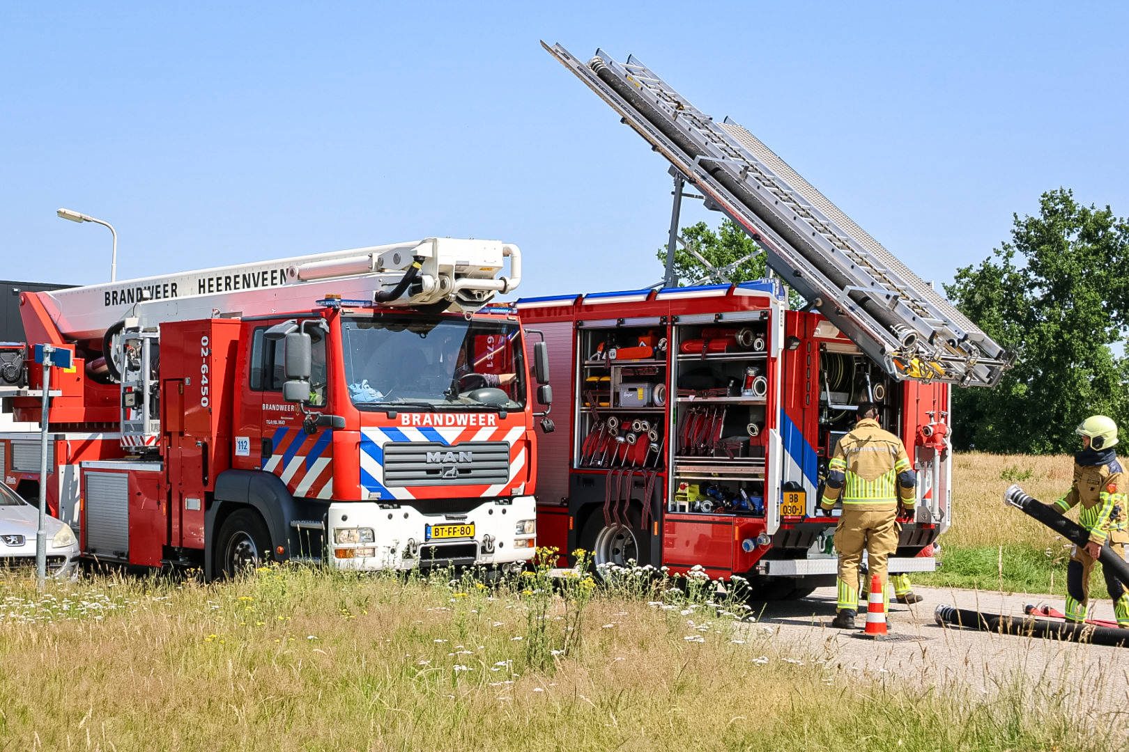 Grote brand in industrieel pand, brandweer groots ingezet