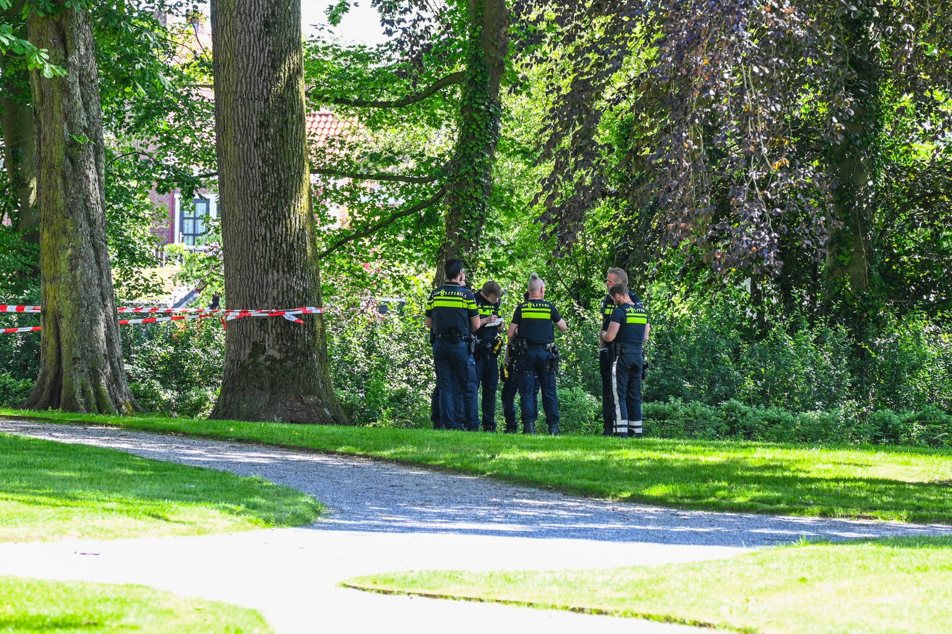 Gewonde na steekincident in park