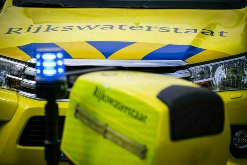 N31 tot diep in de nacht dicht na gekantelde vrachtwagen