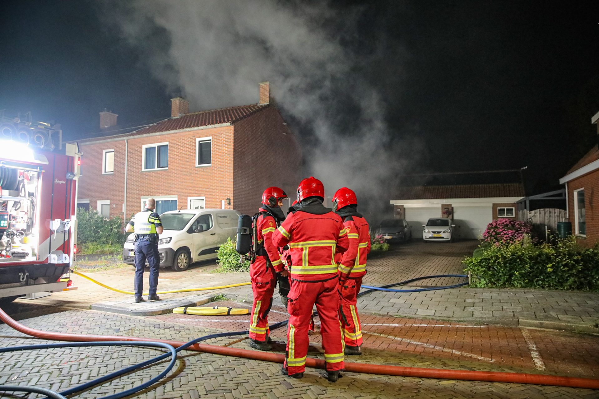 Schuurtje achter woning volledig uitgebrand