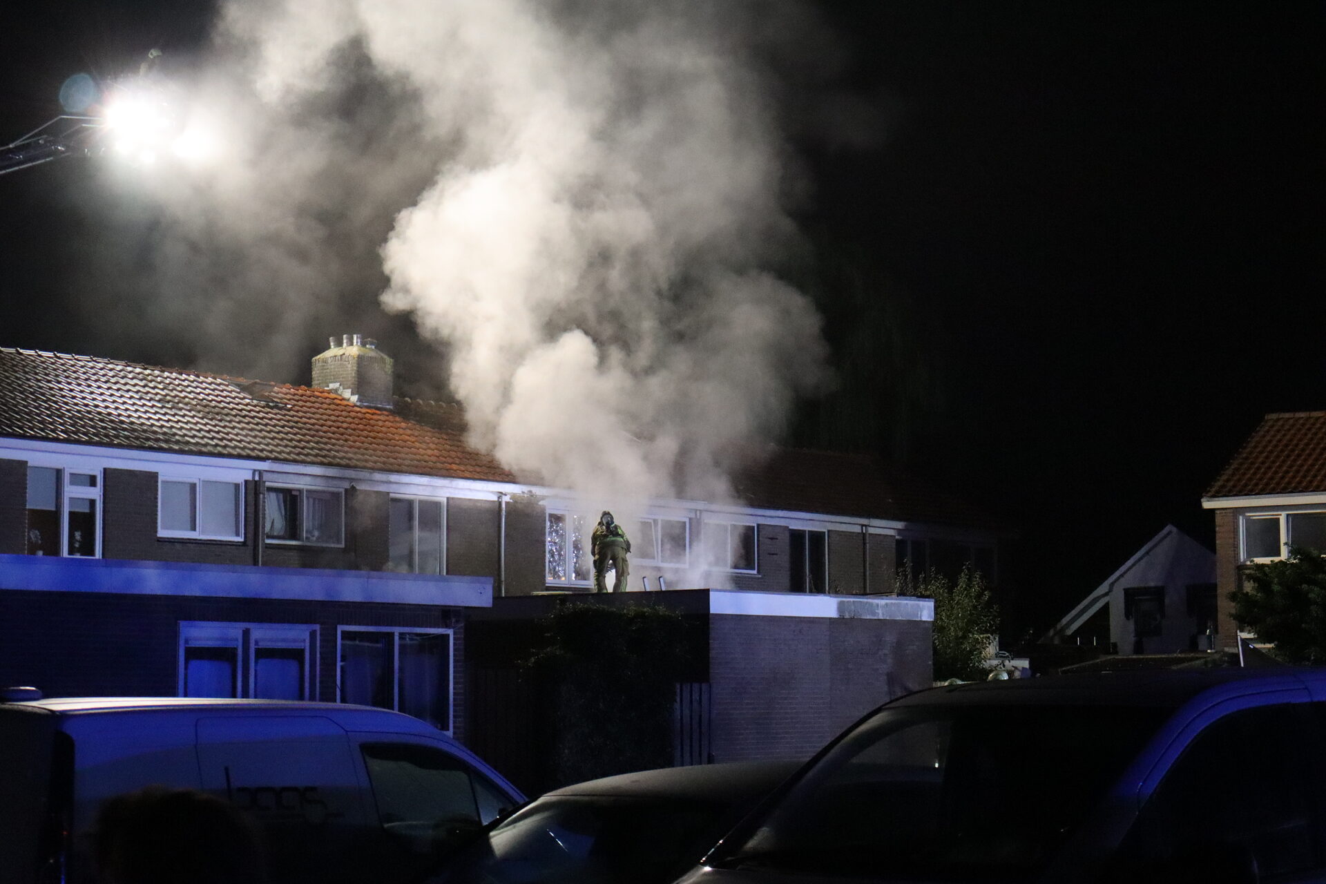 Schuurtje vliegt in brand naast woning