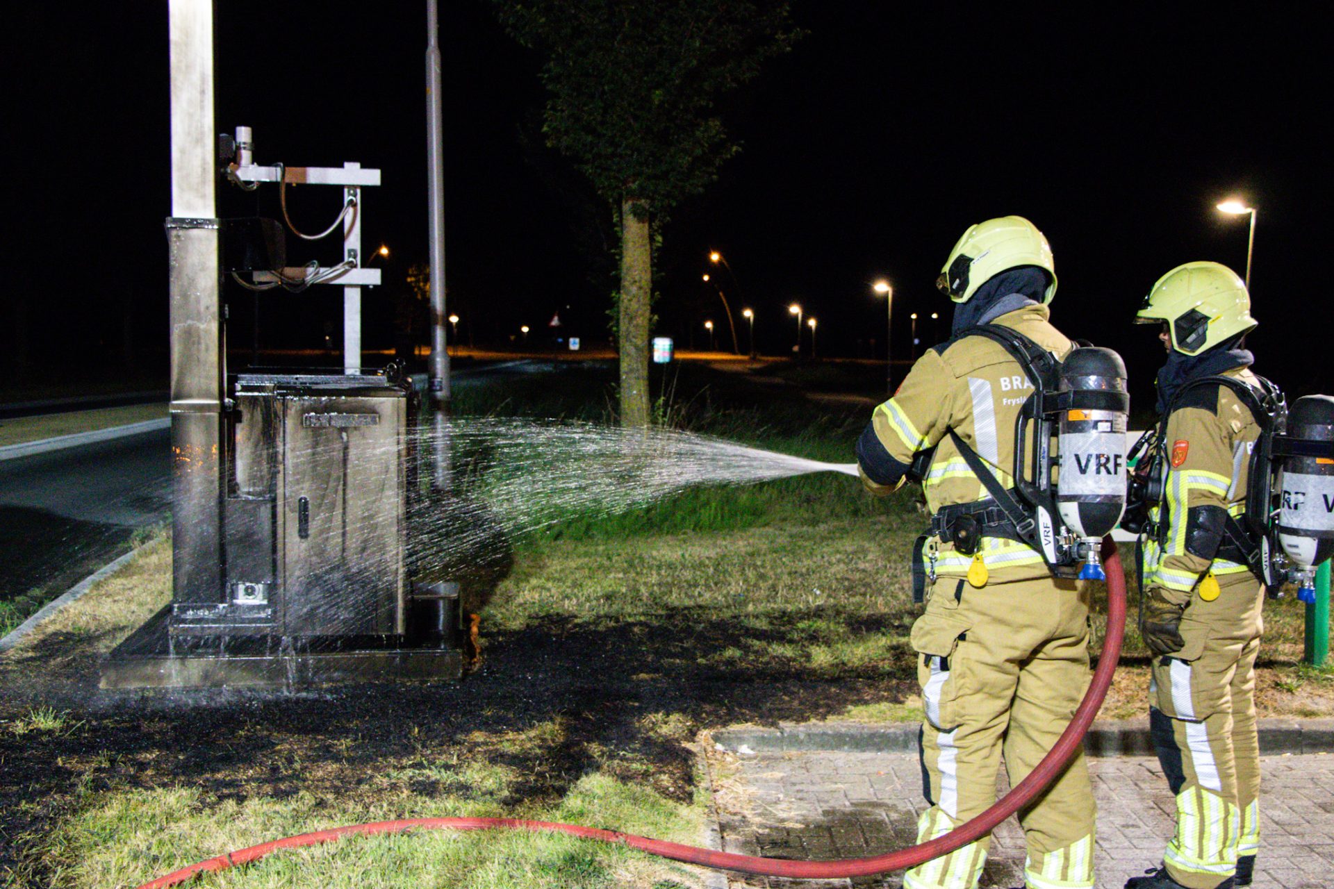 Focusflitser door brand verwoest, politie onderzoekt brandstichting