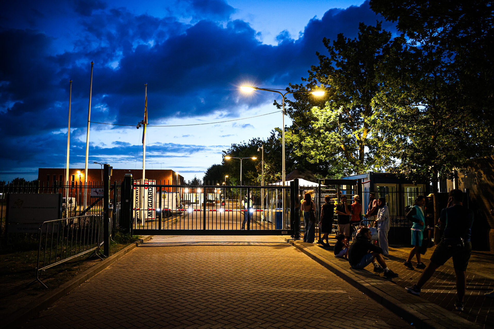 Steekpartij bij aanmeldcentrum Ter Apel, twee gewonden