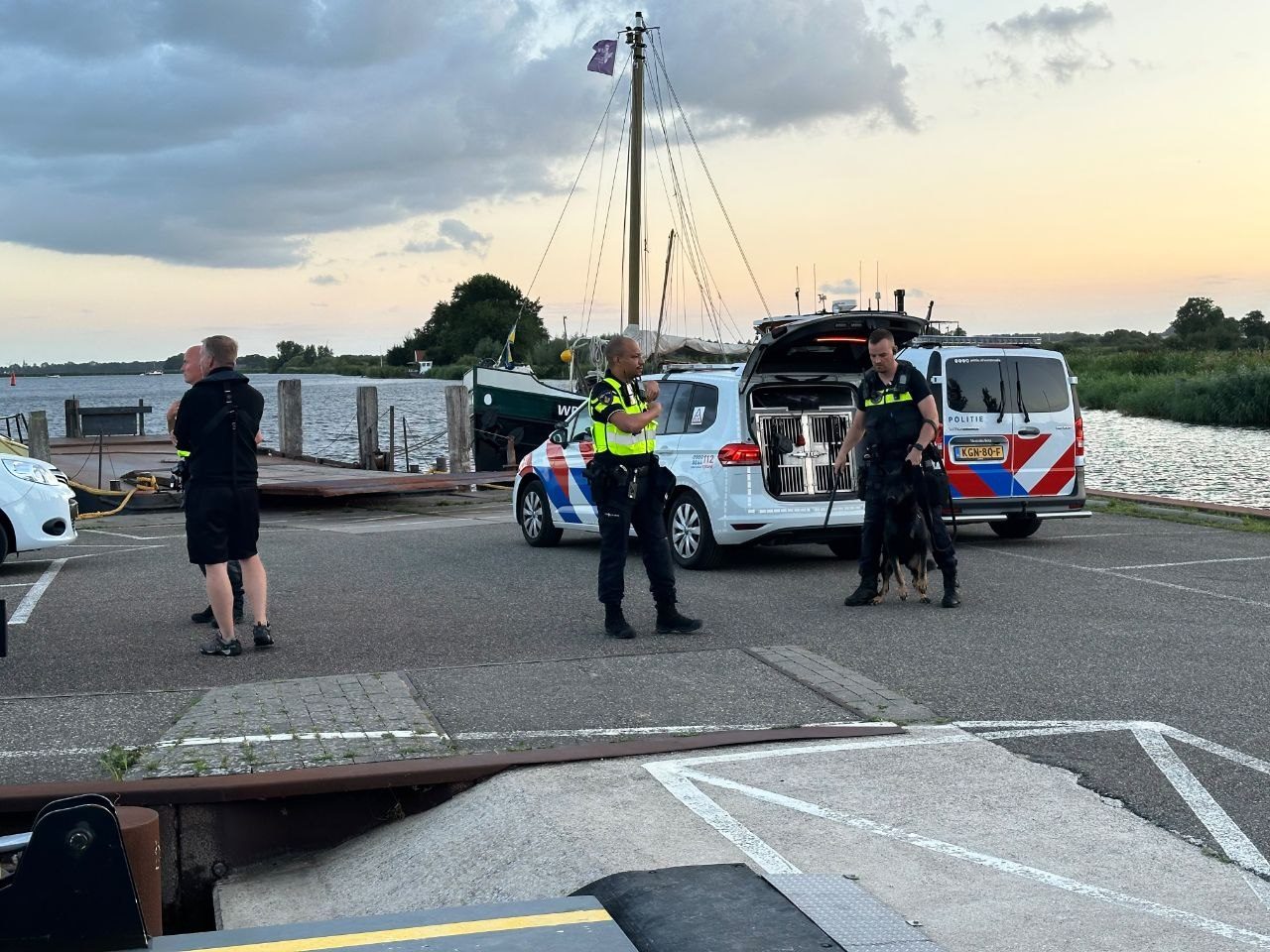 Vechtpartij op Starteiland, politie massaal aanwezig