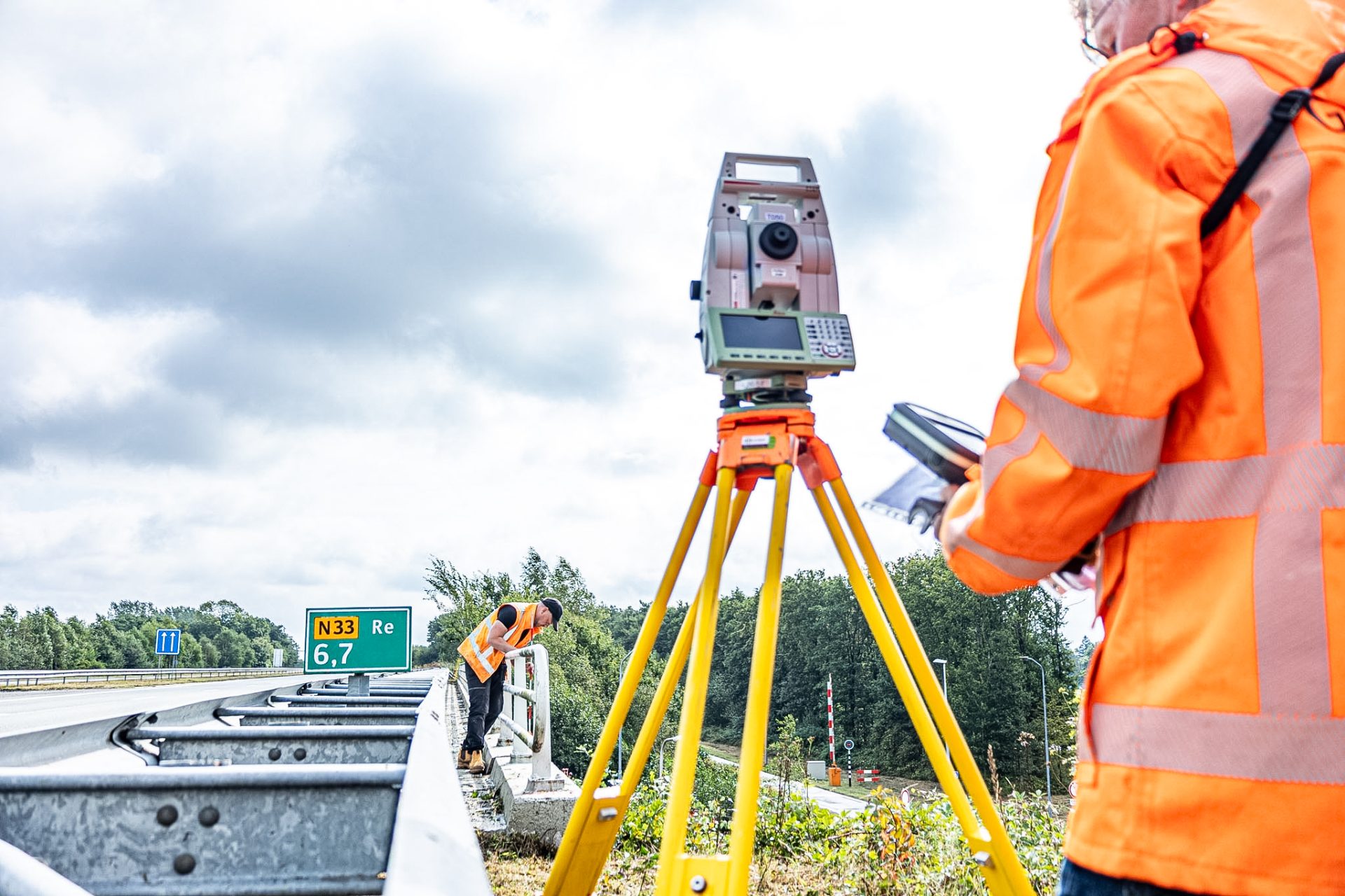 N33 afgesloten voor werkzaamheden en brugmetingen