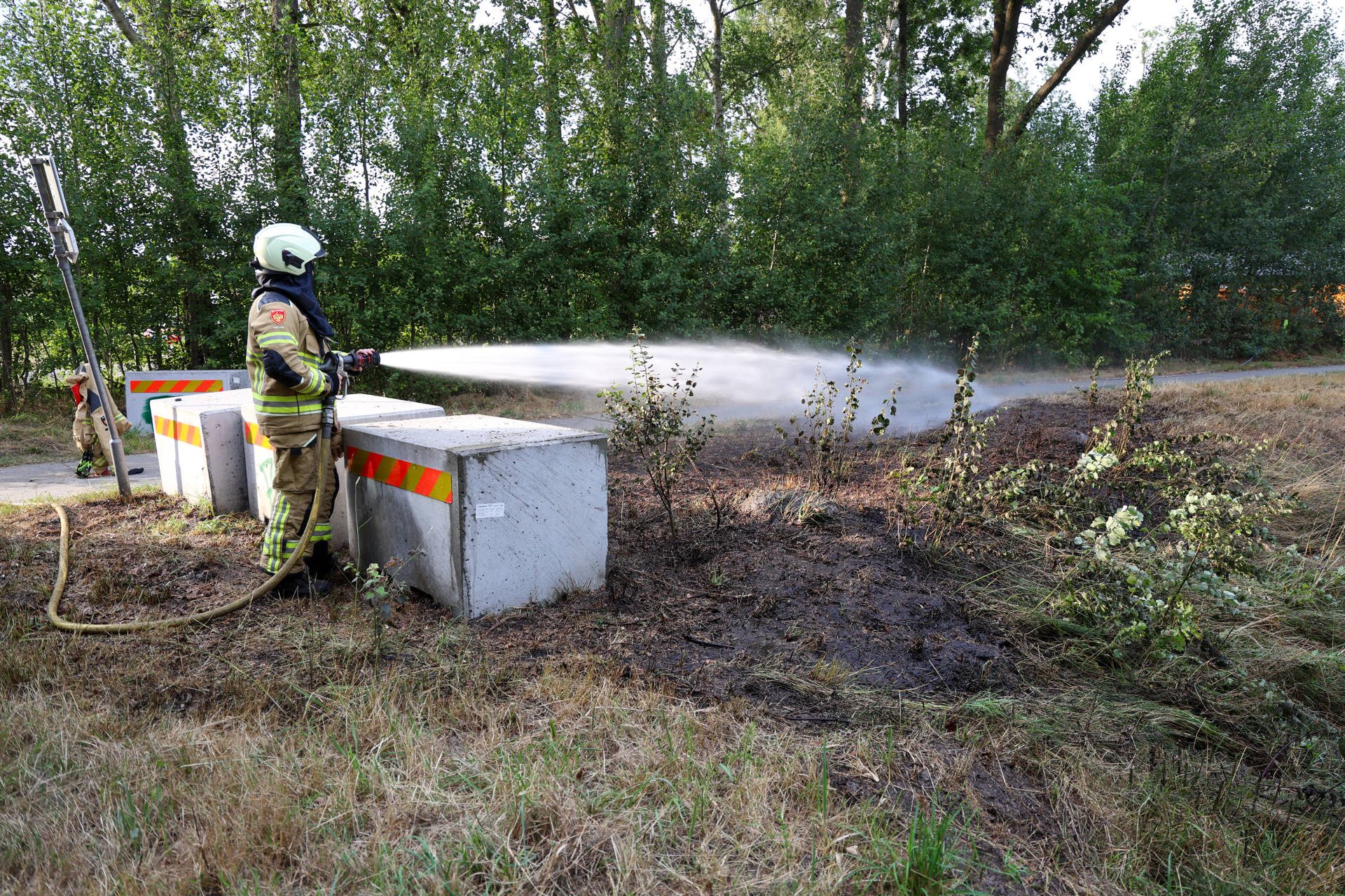 Bermbrand snel onder controle gebracht