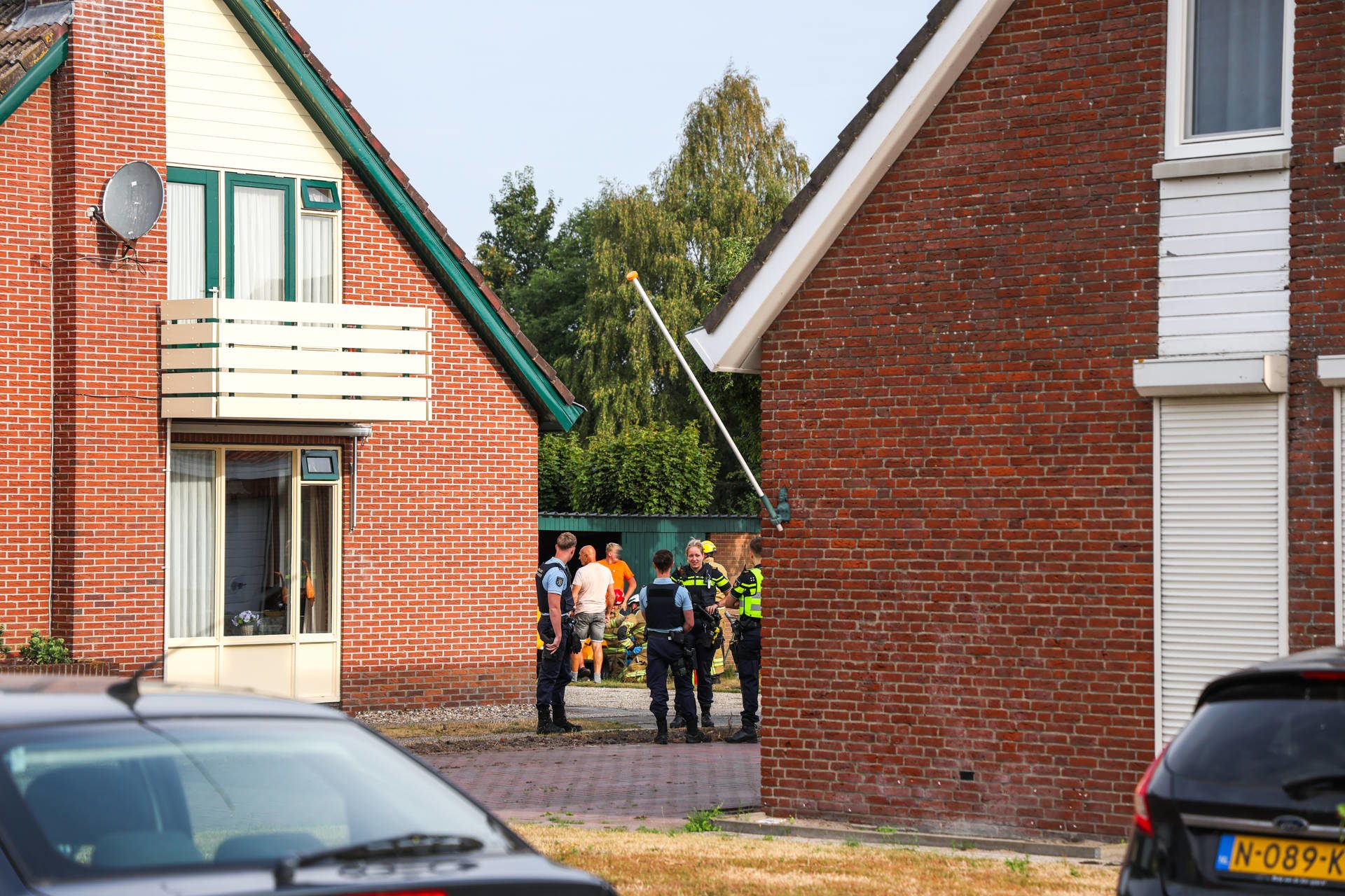 Brandweer bevrijdt man uit zitmaaier