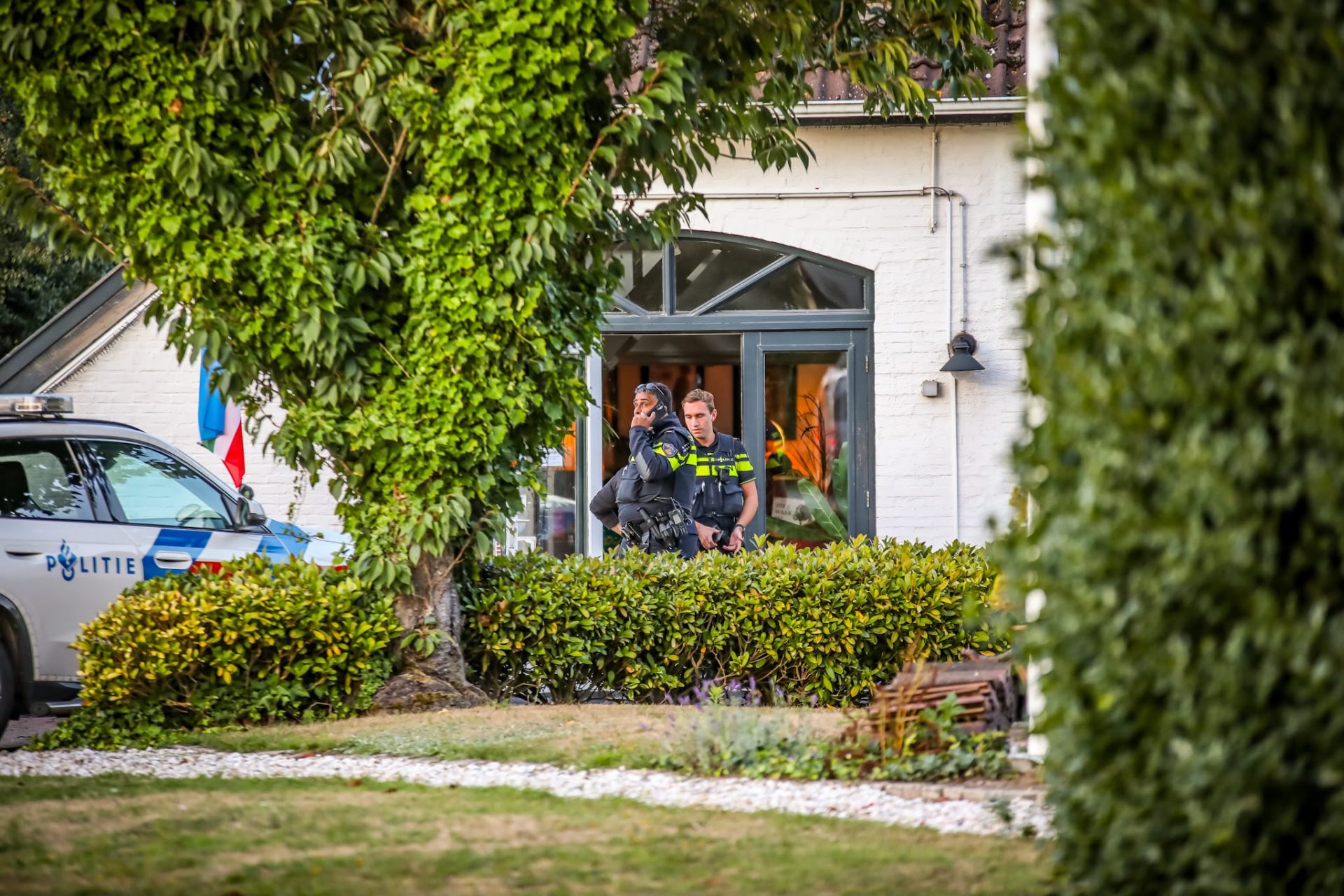 Persoon (49) overleden na steekincident, verdachte aangehouden