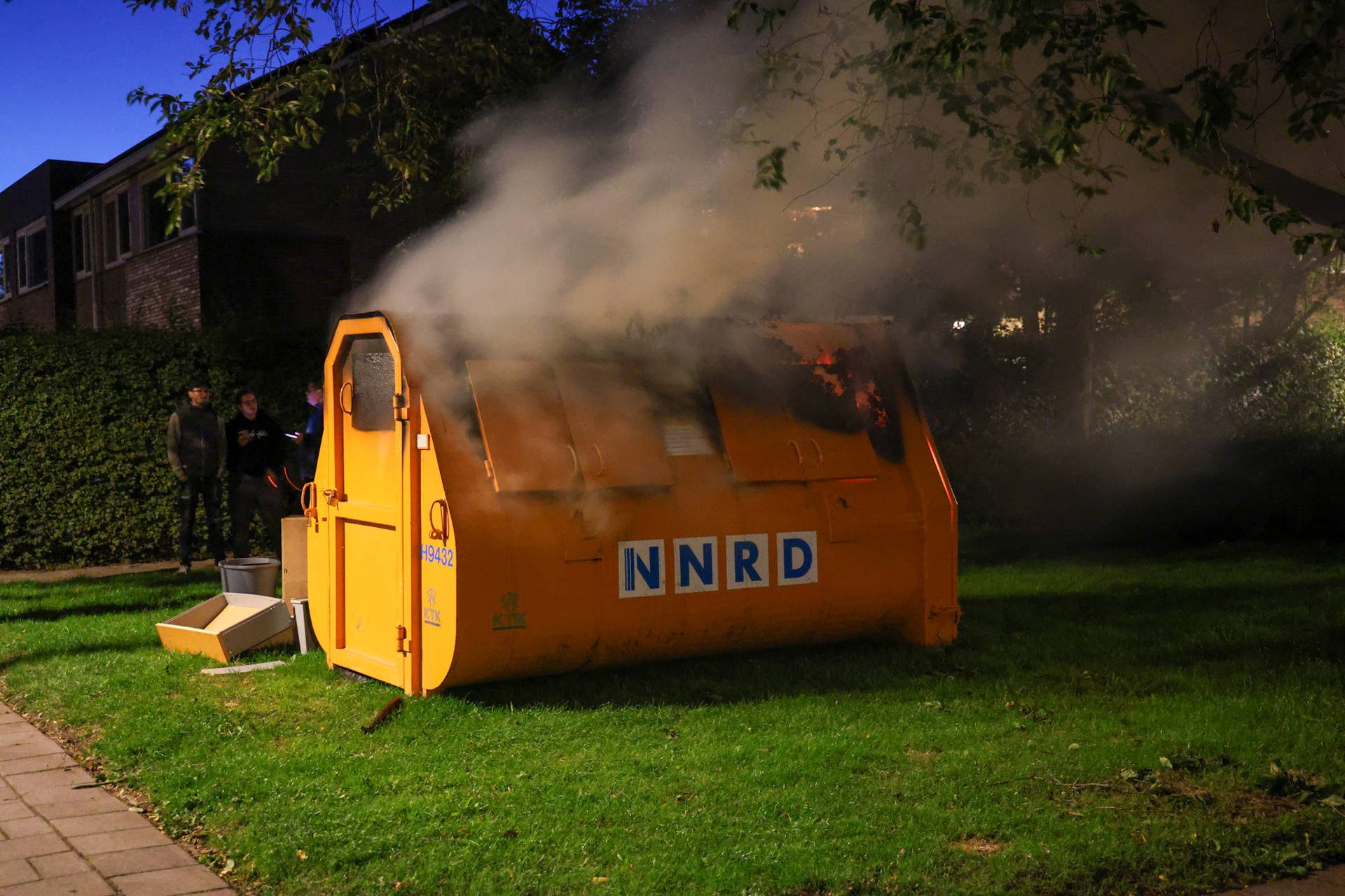 Veel rook bij brand in bouwcontainer