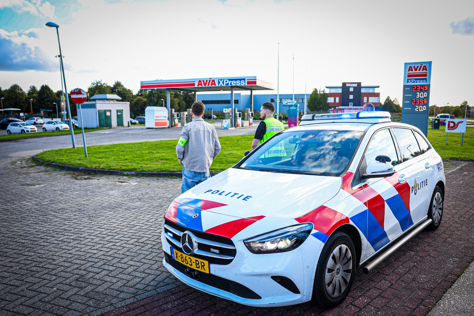 Gaslucht en sissend geluid bij tankstation zorgen voor afzetting