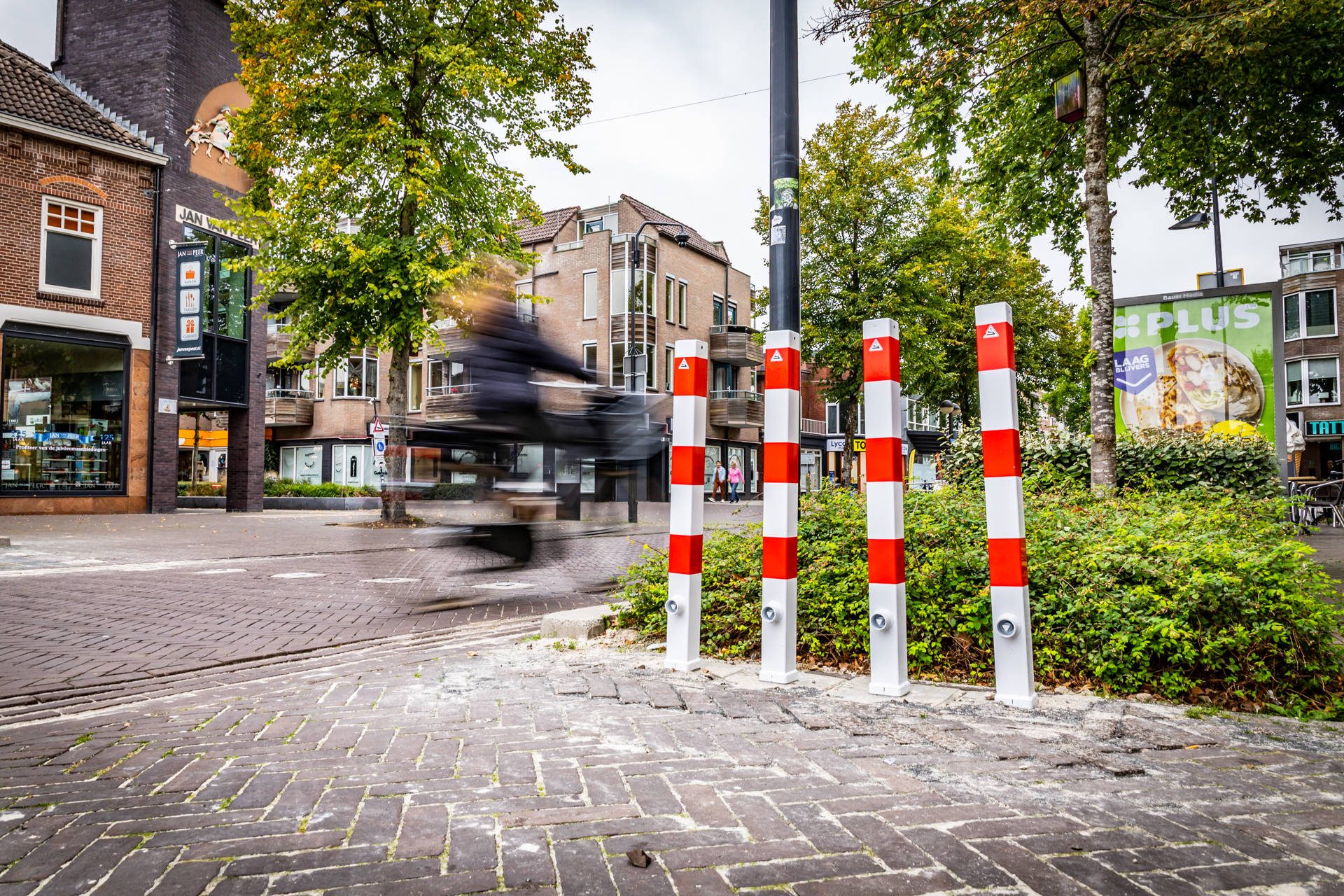 Gemeente sluit drukke winkelstraat nachten af om drugschaos te stoppen