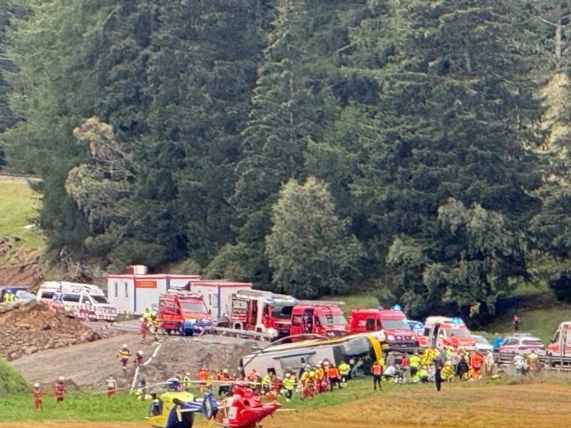 Bekende festivalvrijwilliger (75) omgekomen bij busdrama in Zwitserland