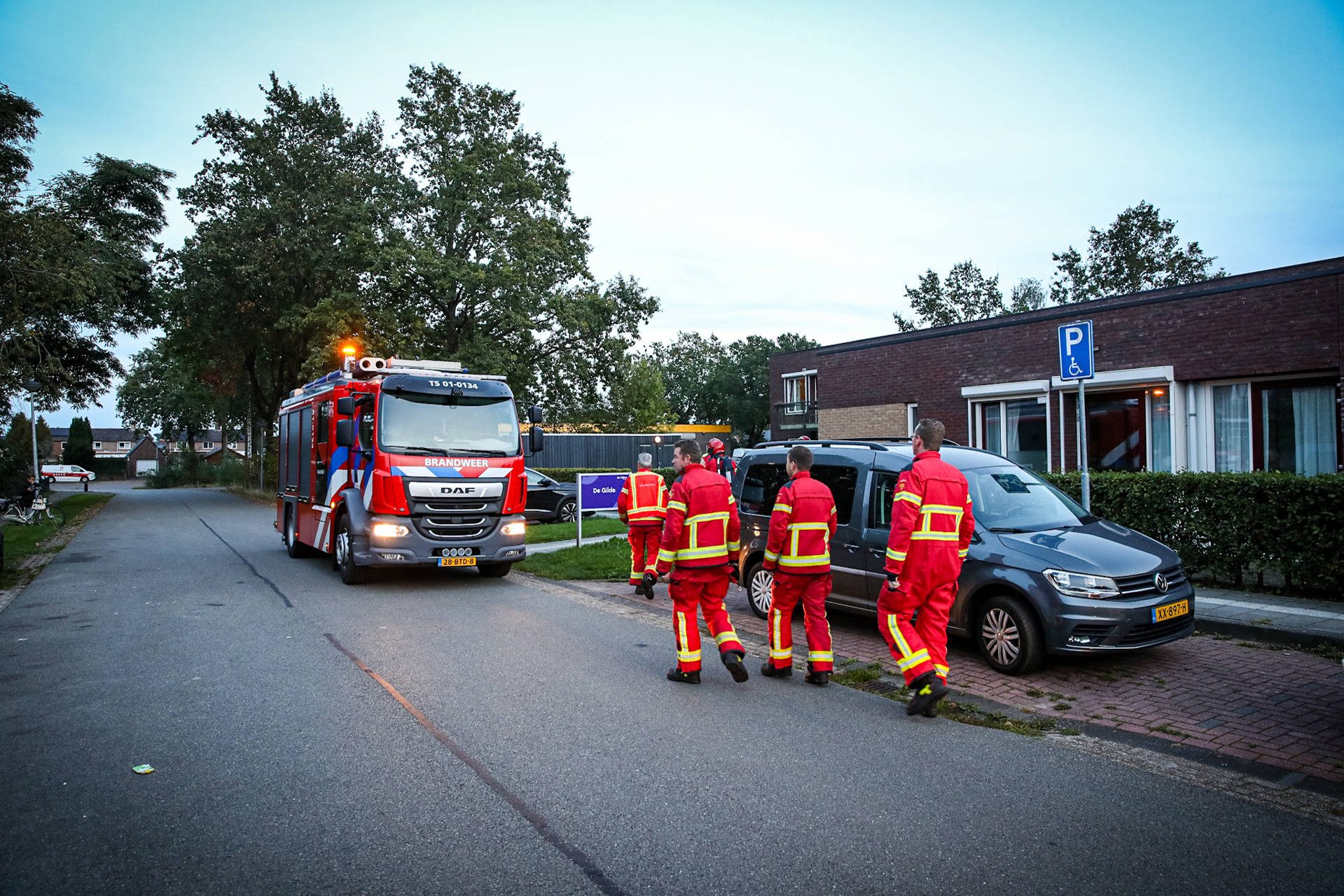Brandweer rukt met spoed uit voor koolmonoxidemelding bij wooncomplex